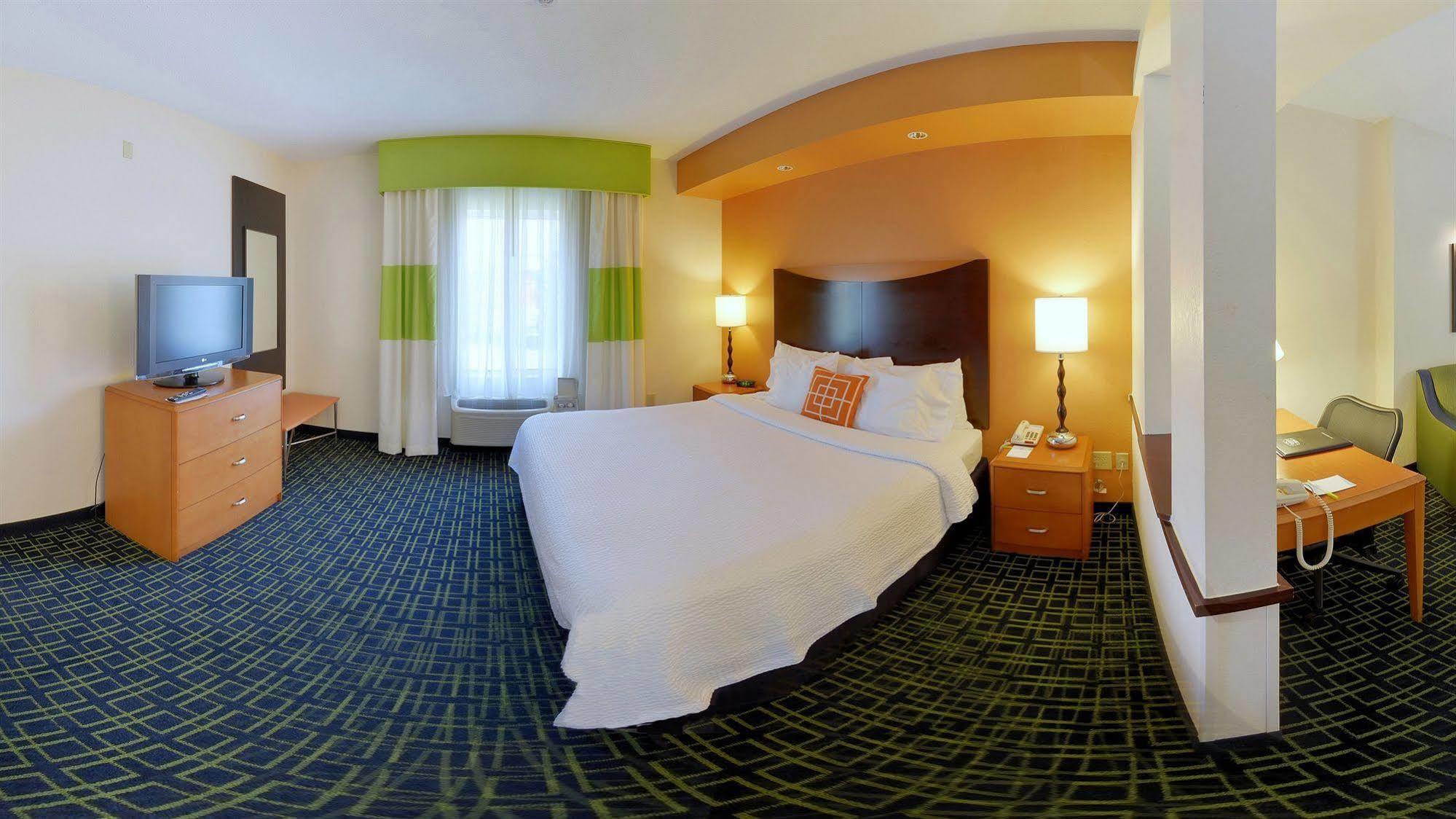 Fairfield Inn And Suites By Marriott Potomac Mills Woodbridge Exterior foto
